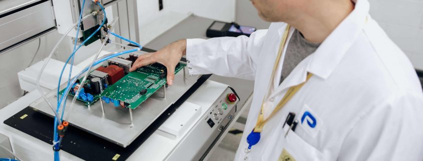 Standard Products - Power supplies equipment - We design and manufacture innovative, efficient, ruggerized and reliable solutions