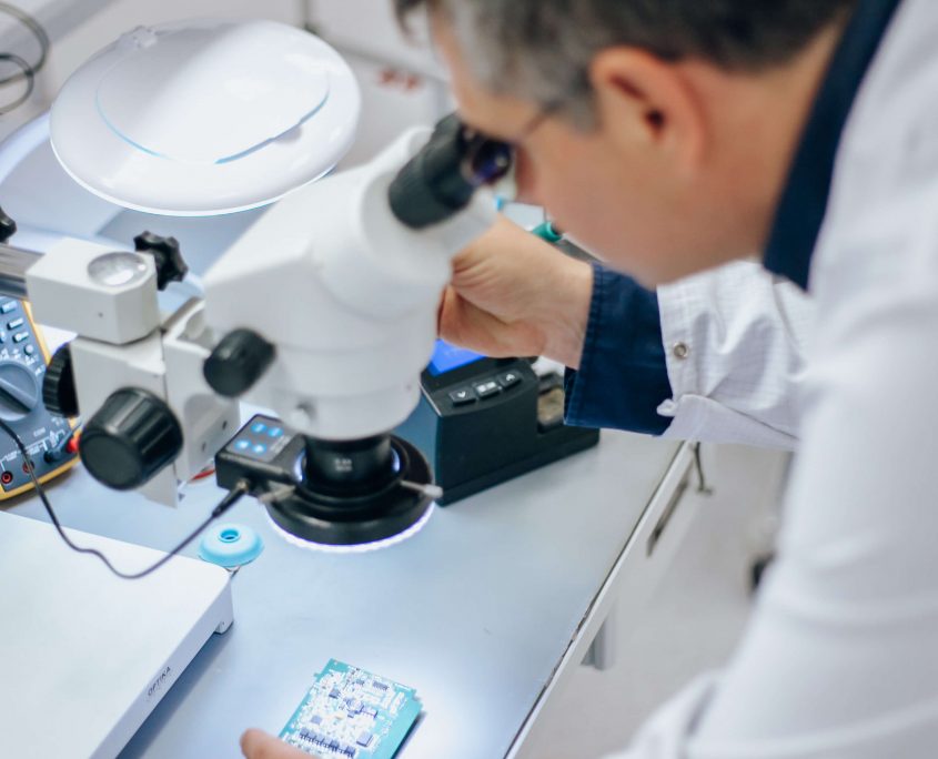 Services - We test - Continously evolving in order to offer quality service.